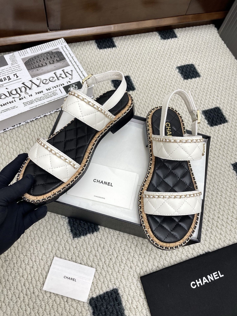 Ch**el slippers